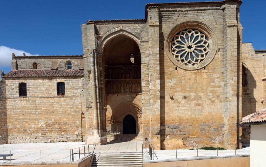 Las Cantigas Villalcázar de Sirga المظهر الخارجي الصورة